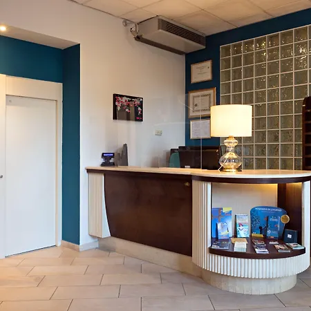 Hotel Spinelli Viareggio