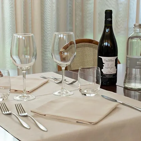 Spinelli מלון וירג'יו