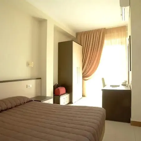 Spinelli Hotel