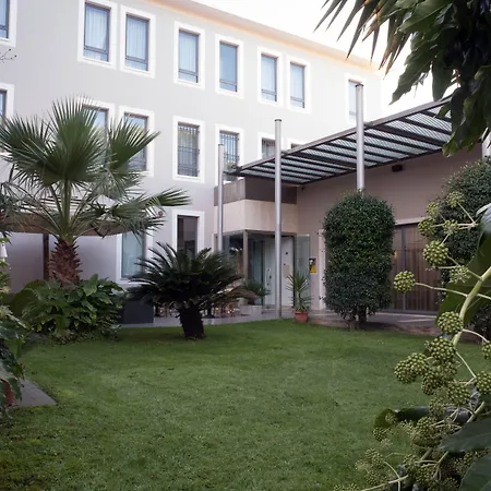 Spinelli מלון 3*